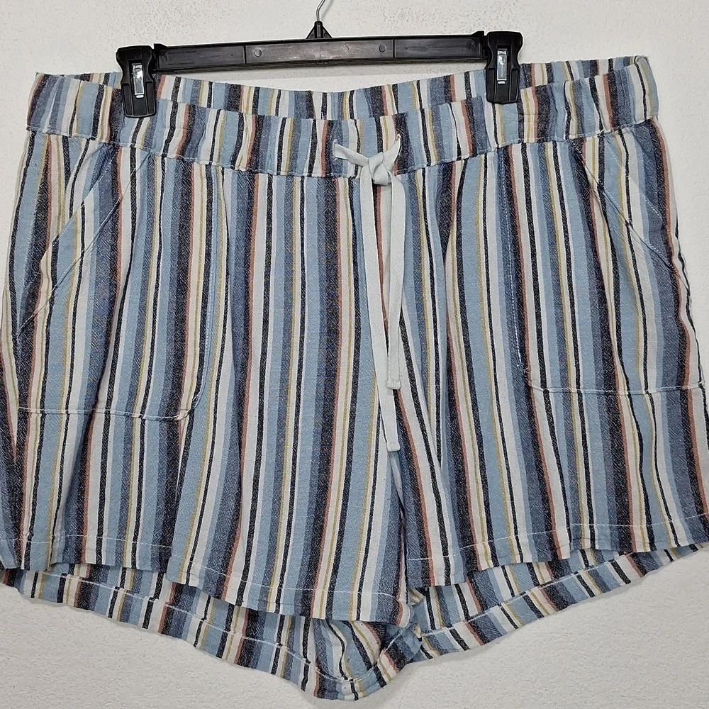Lane Bryant Blue Multi Coastal Boho Linen Blend High Rise Shorts Size 22/24